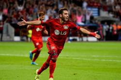 雷速体育官方-沙尔克04击败勒沃库森，提升士气备战下场比赛的简单介绍