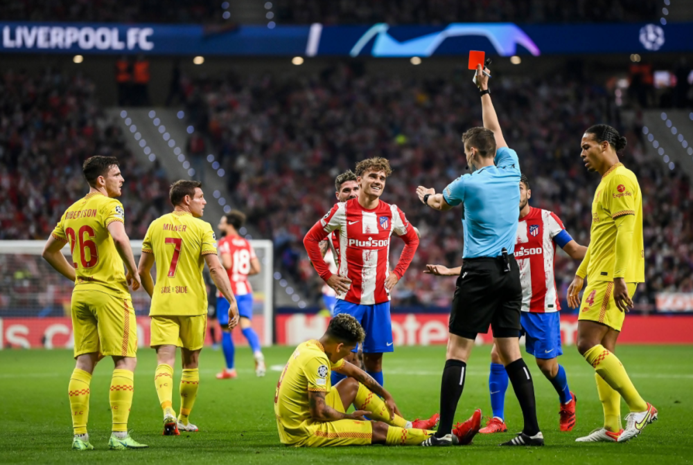 LGD力克BRO，Xiaohu成为全场焦点小组赛3:0（巴黎）