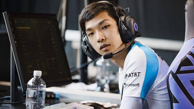 EG碾压CLG，Bin拿下关键大龙淘汰赛3:2（巴黎）