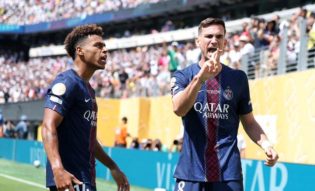 高强度比赛：球员巅峰状态全场发挥