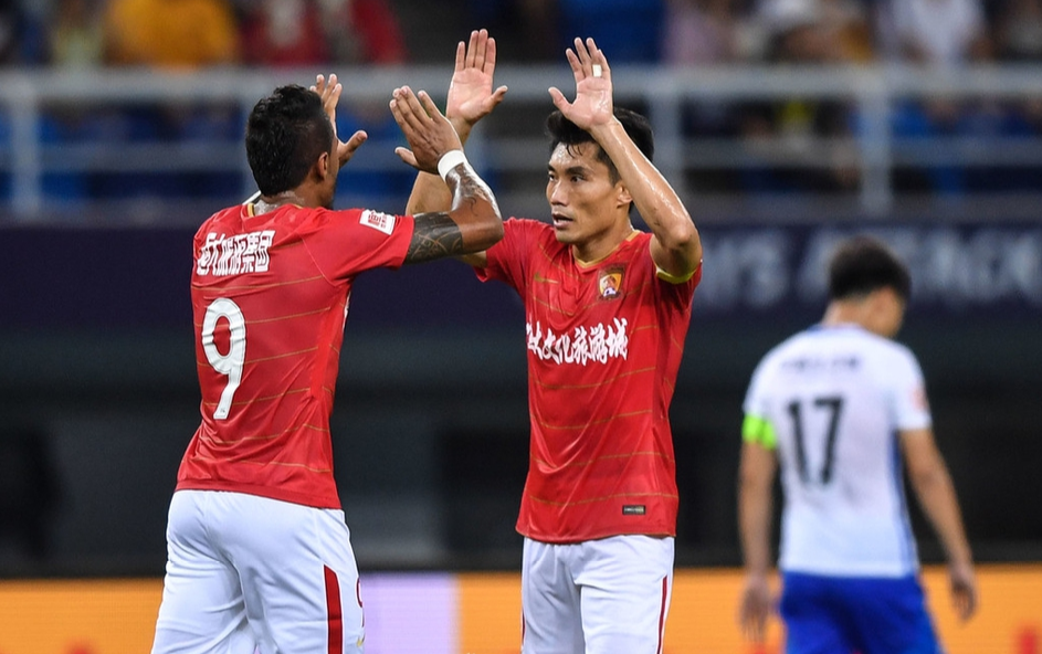 包含恒大客场战平泰达，领先优势缩小的词条