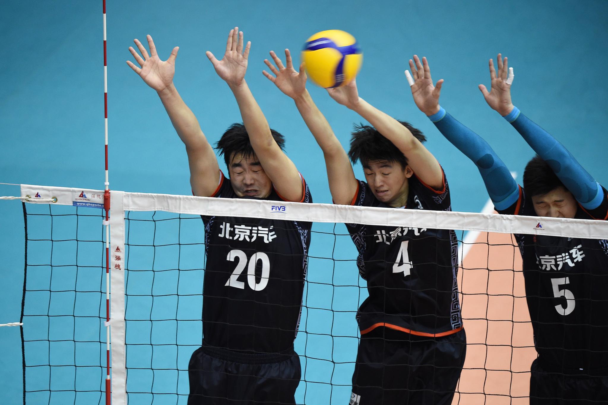 CLG鏖战TSM，Zeus拿下关键大龙鏖战多局八强赛，技惊四座的简单介绍