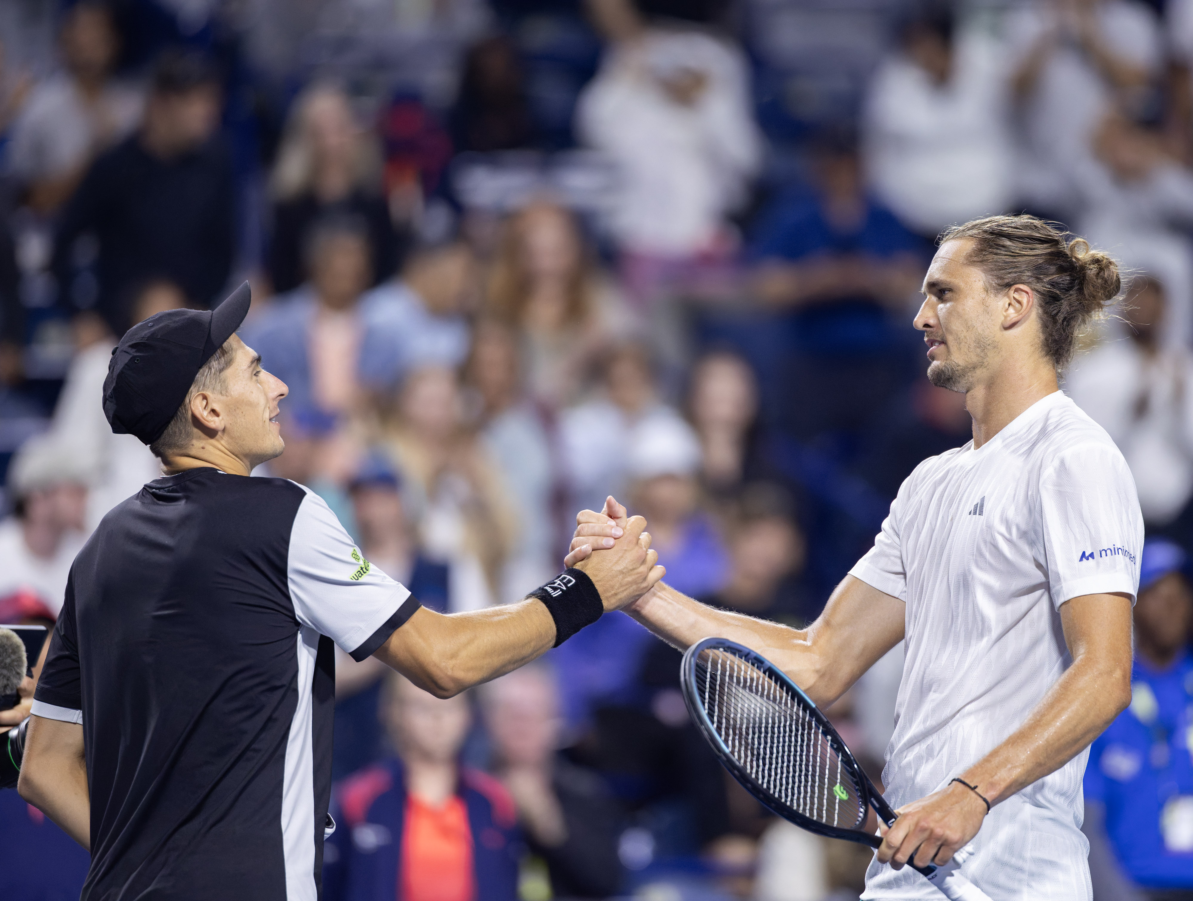 包含拉沃尔杯力克联合杯，兹维列夫关键制胜的词条