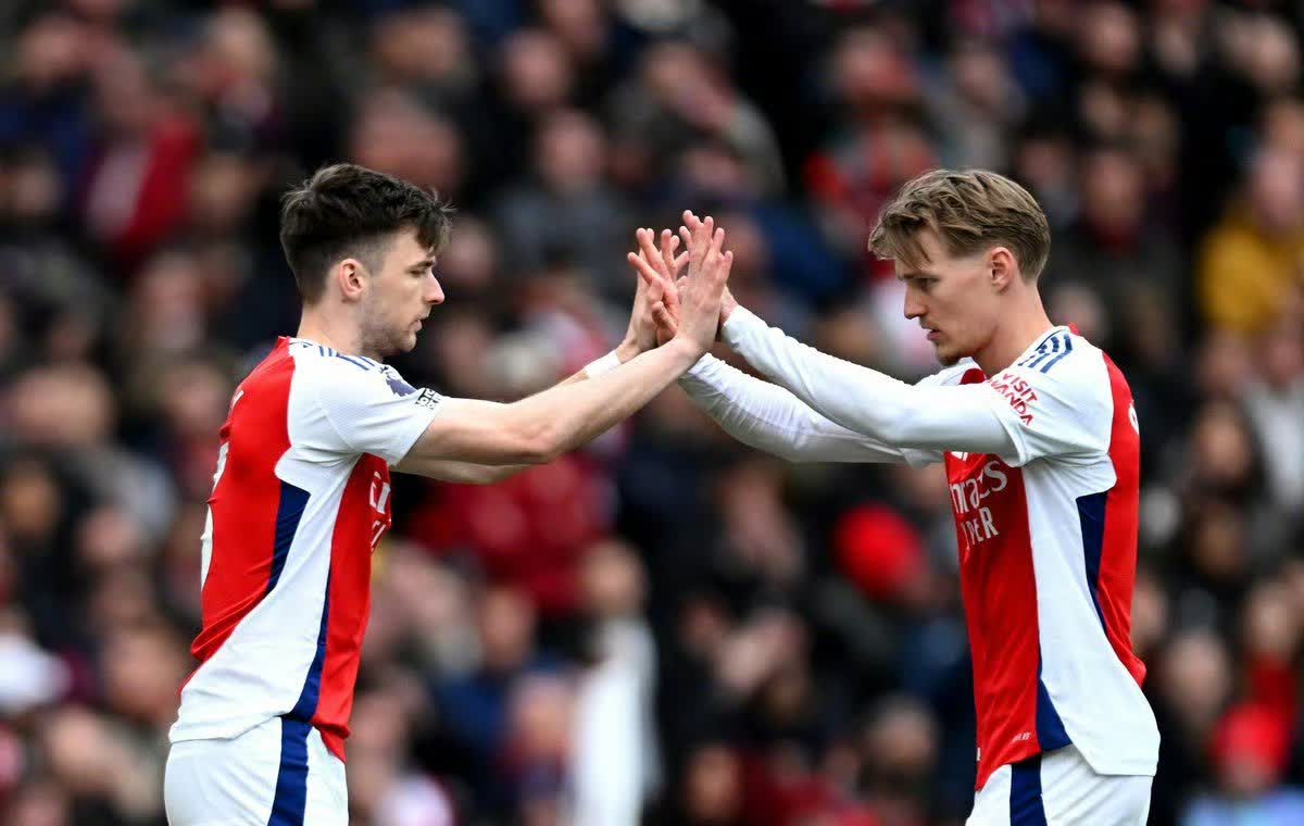 利物浦轻取马赛,库尔图瓦统治全场 利物浦轻取马赛,库尔图瓦统治全场